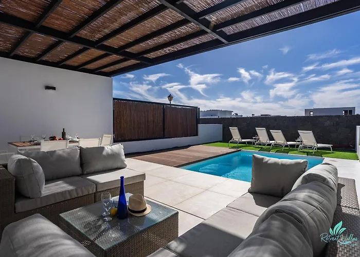 Villa Serena 30 *