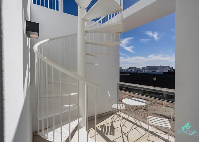 Villa Serena 30 *